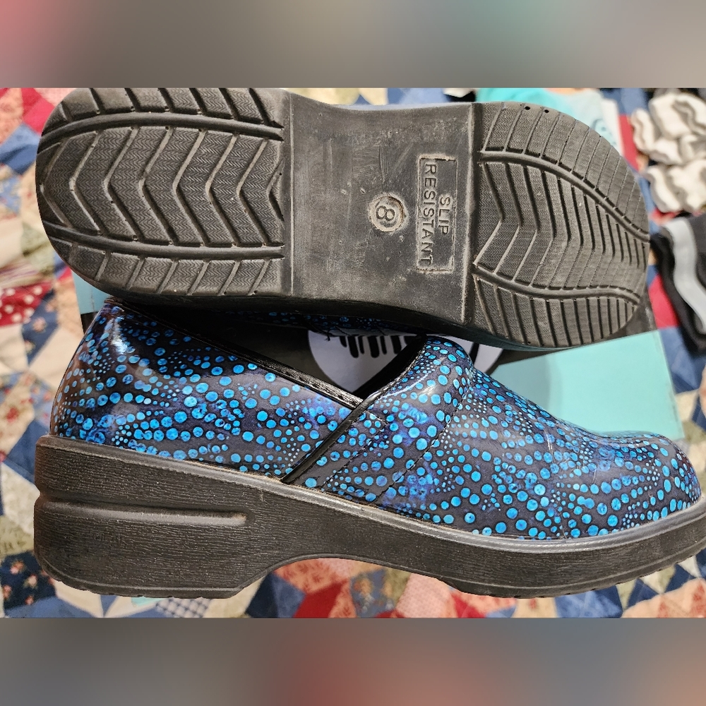 Savvy Non Slip Nursing Clogs